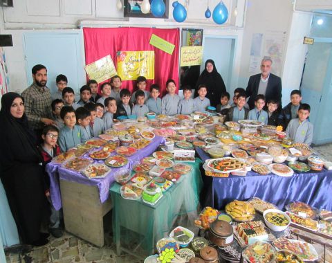 برگزاری جشنواره‌ غذای سالم در آموزشگاه با حضور مسئولین محترم موسسه