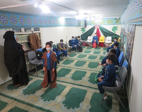 آموزش عملی درس مسجد محله ی ما به دانش آموزان پایه دوم